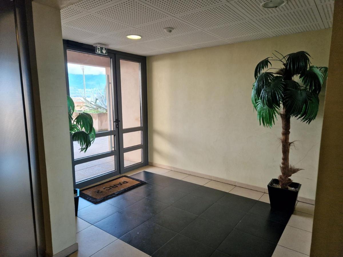 Studio Climatise Parking Gratuit Sarrola-Carcopino 外观 照片